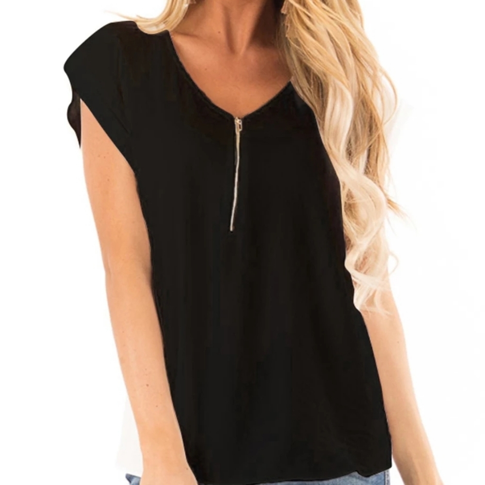 BLACK FRONT ZIP TOP